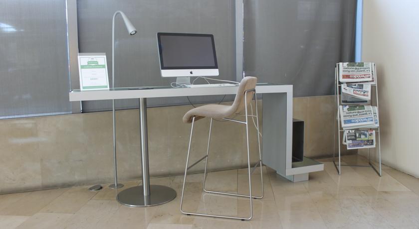 B Hotel Barcelona Luaran gambar