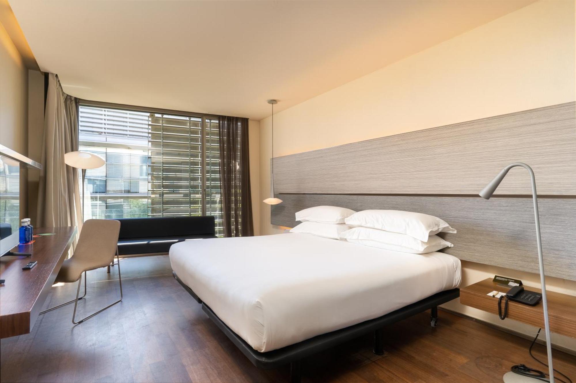 B Hotel Barcelona Luaran gambar